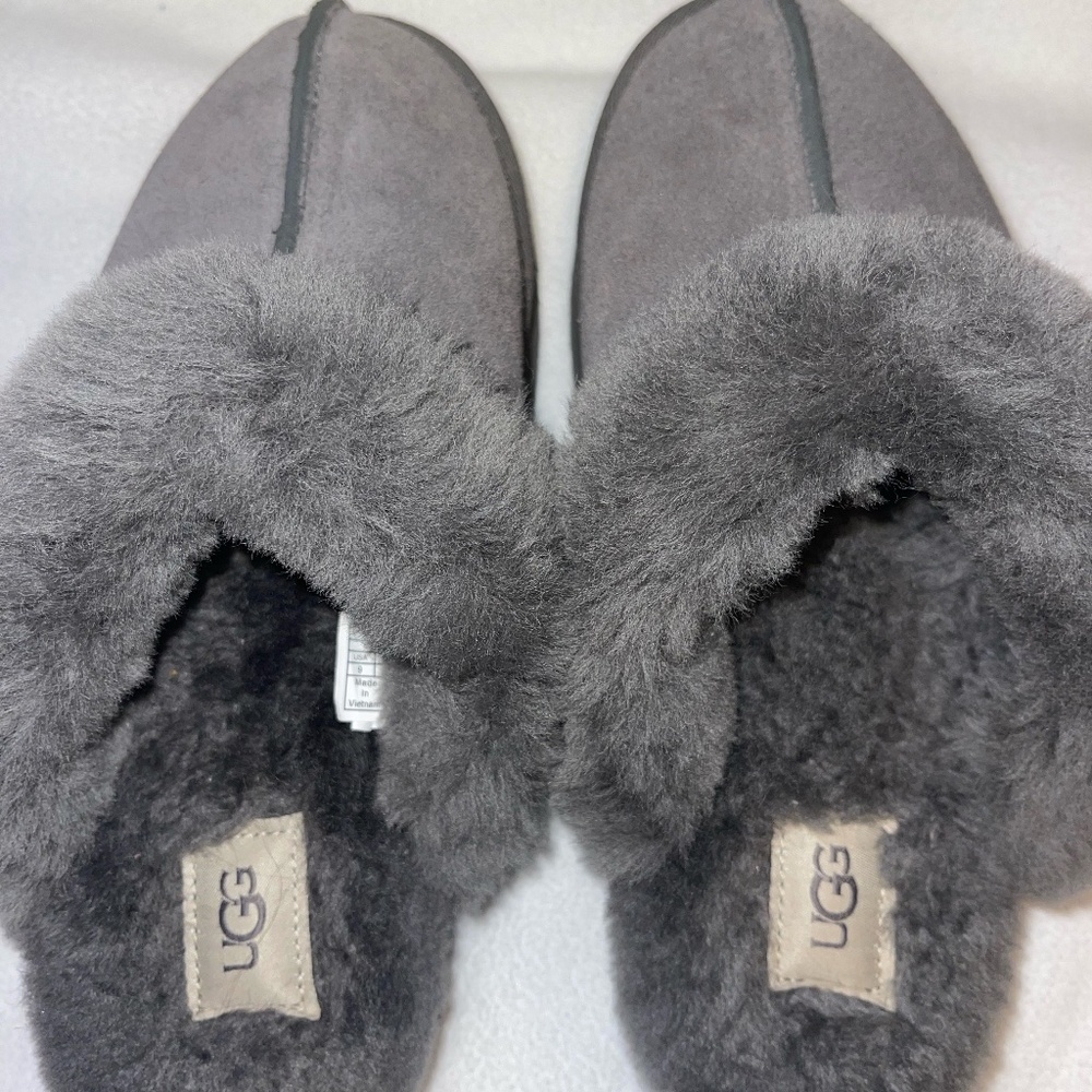UGG Women's Disquette in Charcoal